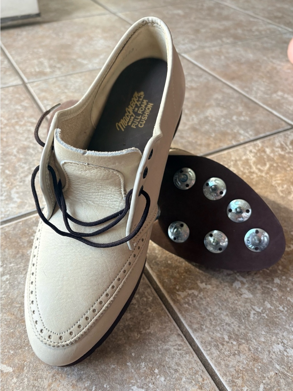 VINTAGE! never used- McGregor Cream Lace-Up Men’s Oxford golf shoes
